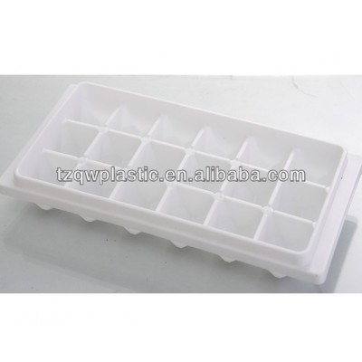 18-Cavity Plastic Jumbo Cube Ice Tray for freezing